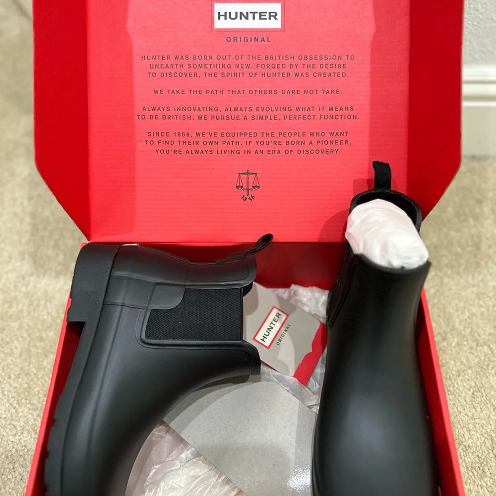 Hunter Boots NIB. Black. - Picture 2 of 3